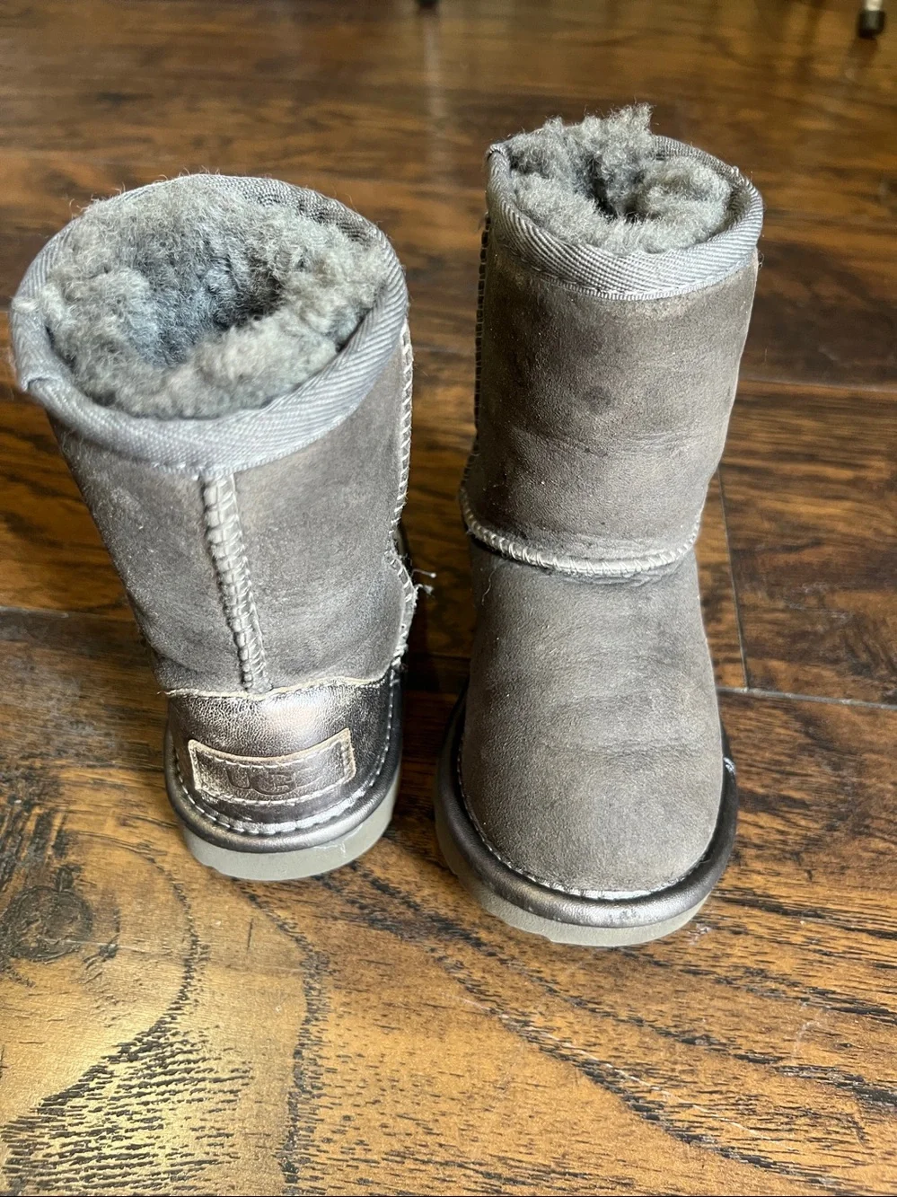 UGG Classic Toddler girls boot size 7